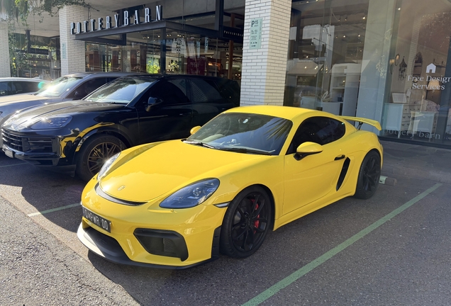 Porsche 718 Cayman GT4