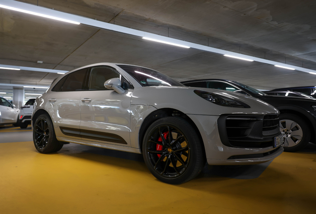 Porsche 95B Macan GTS MkIII