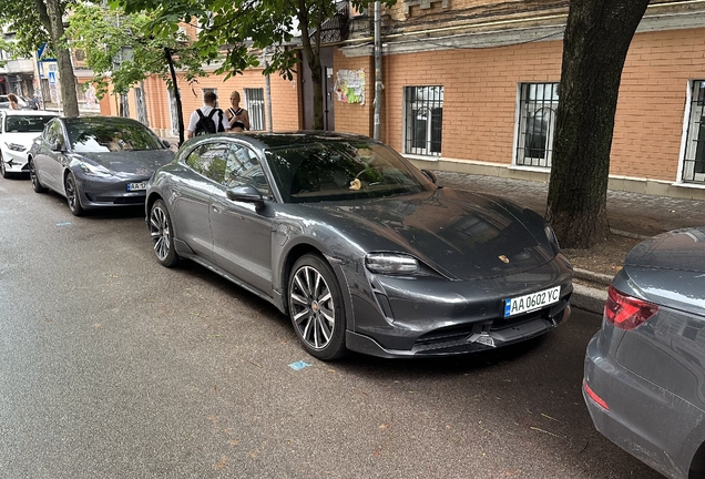 Porsche Taycan Turbo Cross Turismo MkI