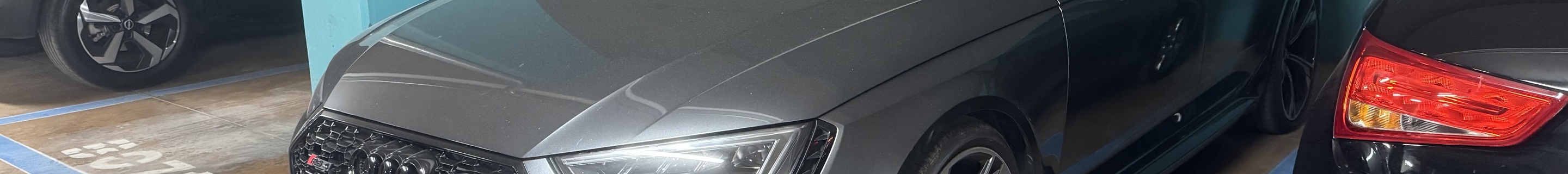 Audi RS4 Avant B9