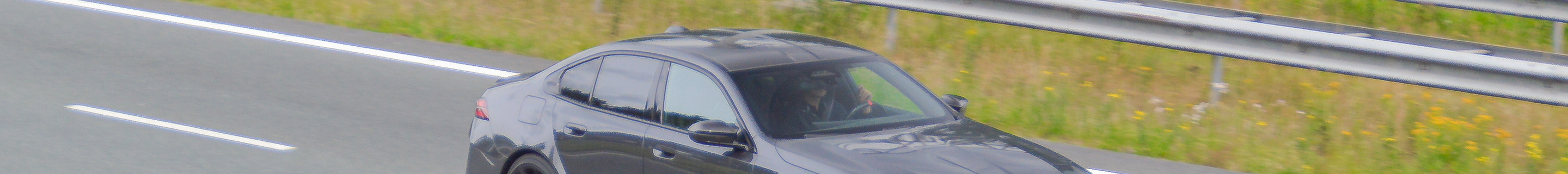 BMW M5 G90