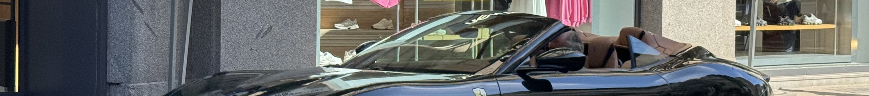 Ferrari Roma Spider