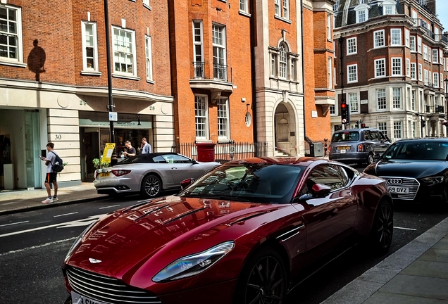 Aston Martin DB11