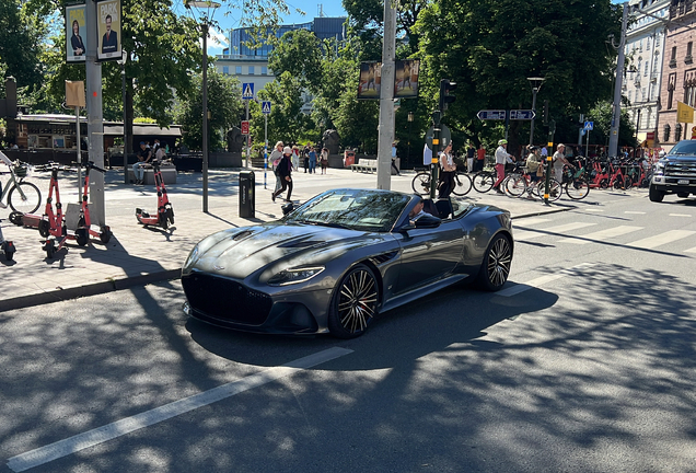 Aston Martin DBS Superleggera Volante