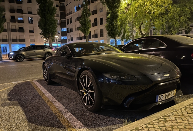 Aston Martin V8 Vantage 2018