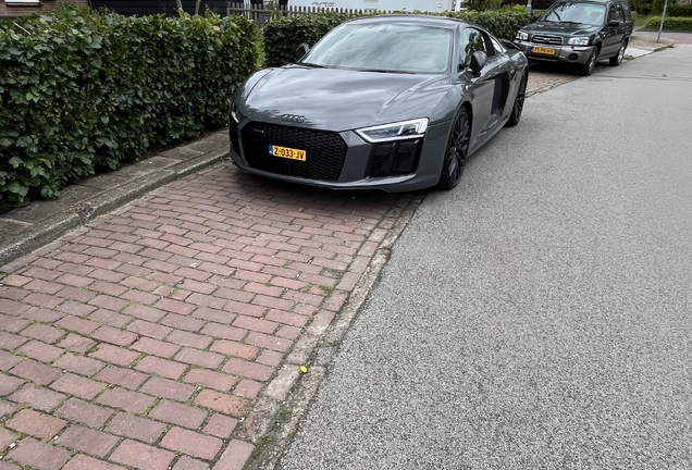 Audi R8 V10 Plus 2015