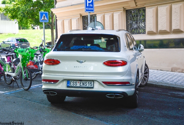 Bentley Bentayga Hybrid 2021 First Edition