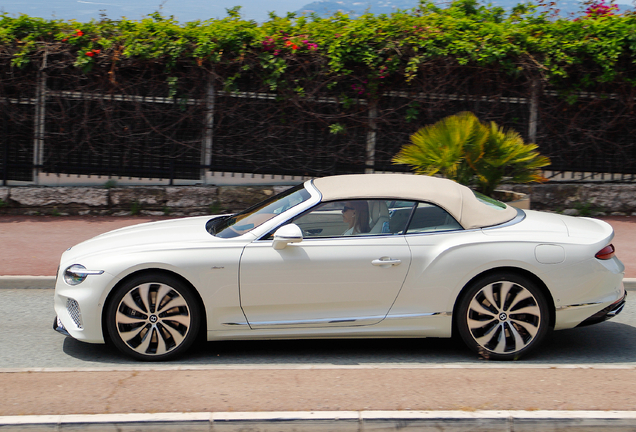 Bentley Continental GTC Azure 2025