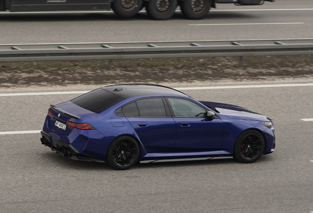 BMW M5 G90