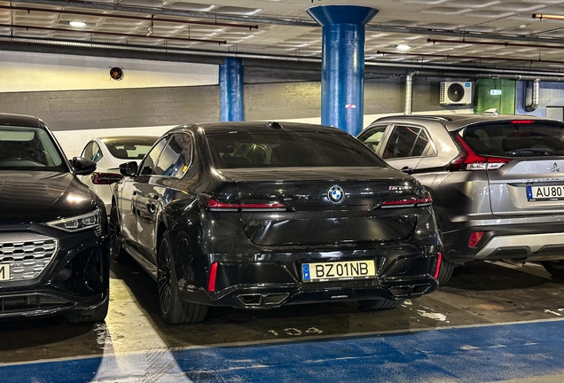 BMW M760e xDrive