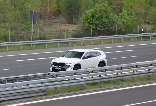 BMW XM G09