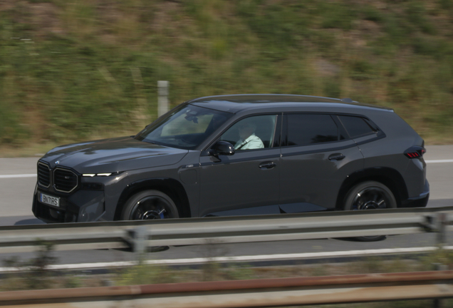 BMW XM G09