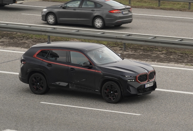 BMW XM G09 Label Red