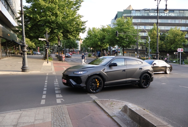 Lamborghini Urus S