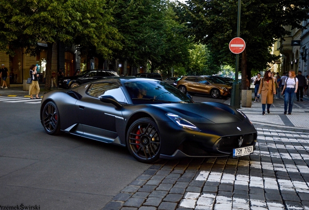 Maserati MC20