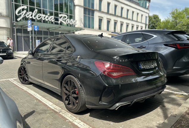 Mercedes-Benz CLA 45 AMG C117