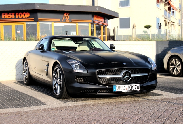 Mercedes-Benz SLS AMG