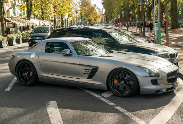 Mercedes-Benz SLS AMG