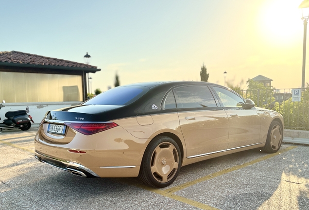 Mercedes-Maybach S 680 X223 Virgil Abloh Edition
