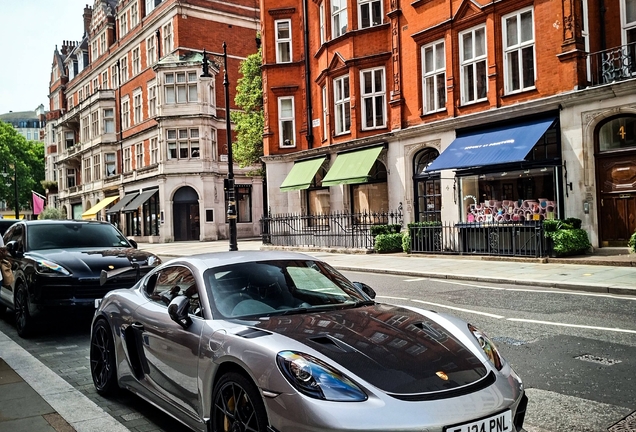 Porsche 718 Cayman GT4 RS Weissach Package