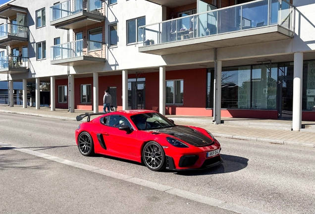 Porsche 718 Cayman GT4 RS Weissach Package