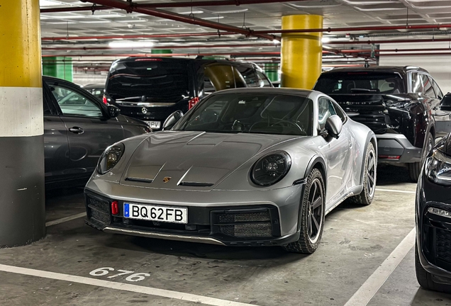 Porsche 992 Dakar