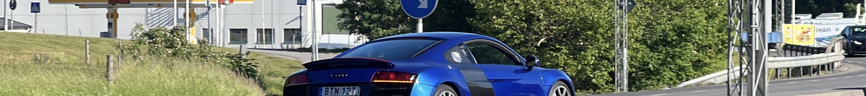 Audi R8 V10