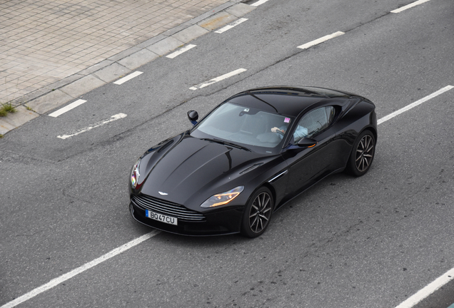 Aston Martin DB11 V8