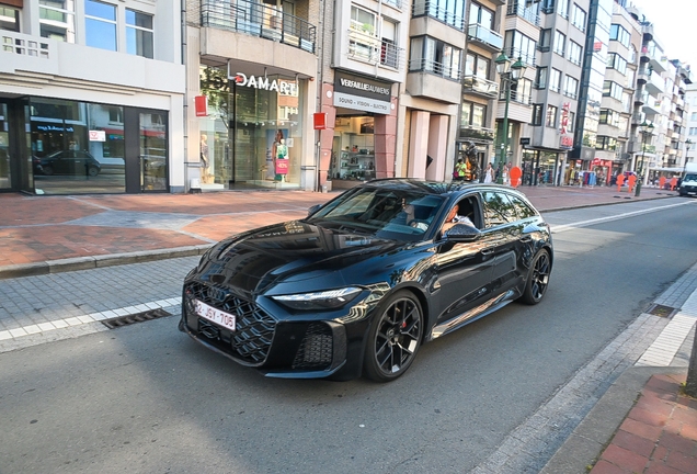 Audi RS5 Avant B10