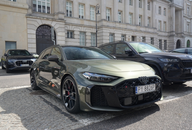Audi RS5 Avant B10