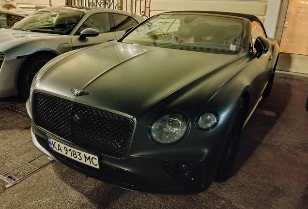Bentley Continental GTC 2019