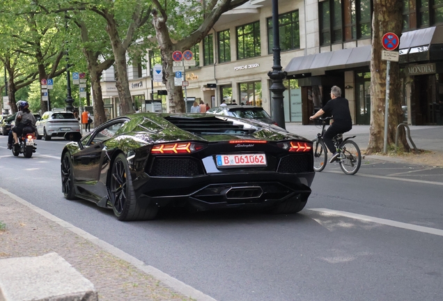 Lamborghini Aventador LP700-4