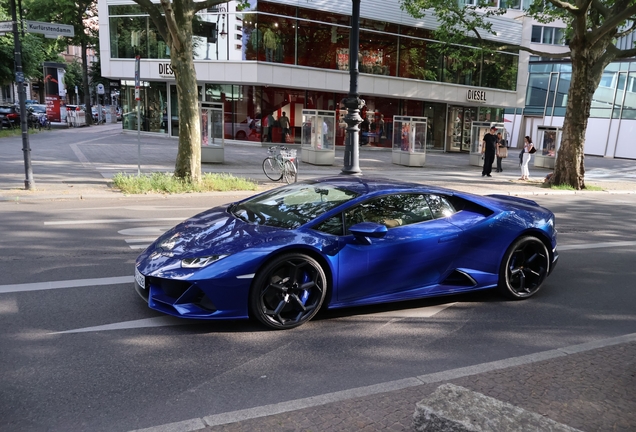 Lamborghini Huracán LP640-4 EVO