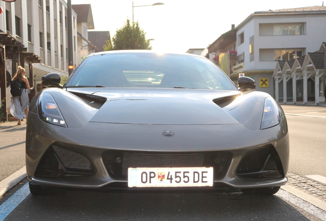 Lotus Emira