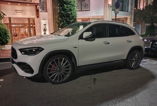 Mercedes-AMG GLA 45 S H247