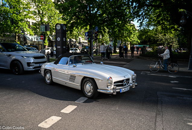 Mercedes-Benz 300SL Roadster