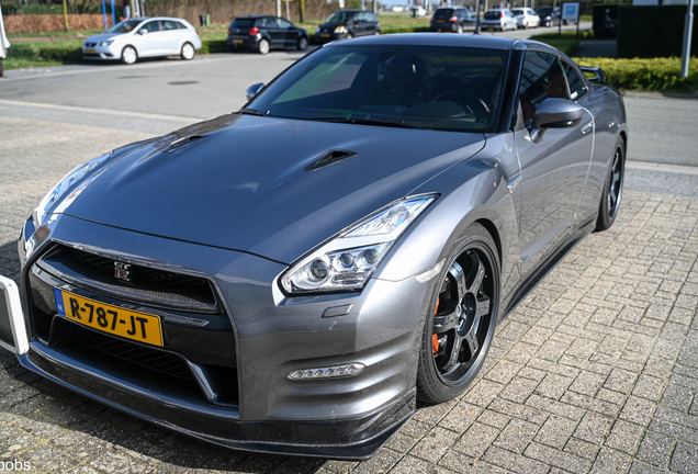 Nissan GT-R 2014