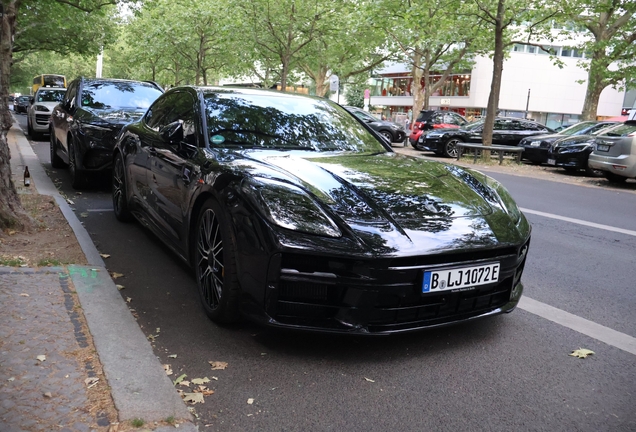 Porsche 972 Panamera Turbo S E-Hybrid