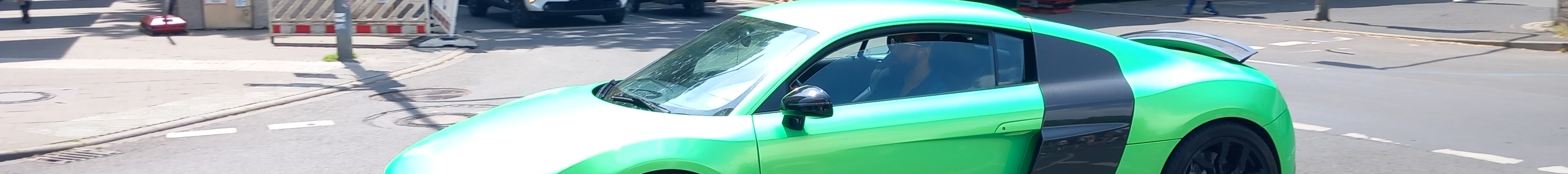 Audi R8 V10