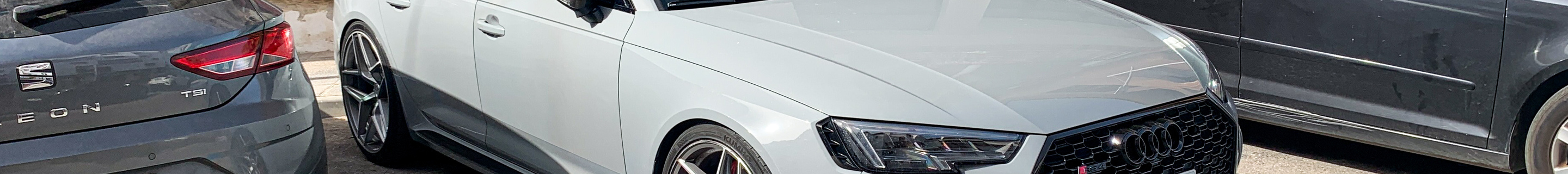 Audi RS4 Avant B9