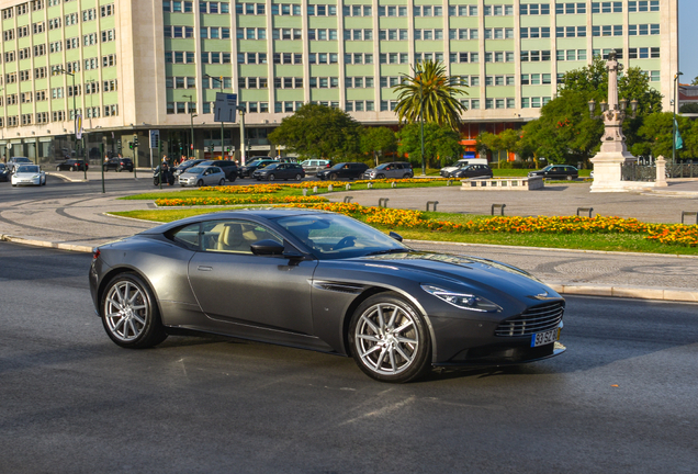 Aston Martin DB11