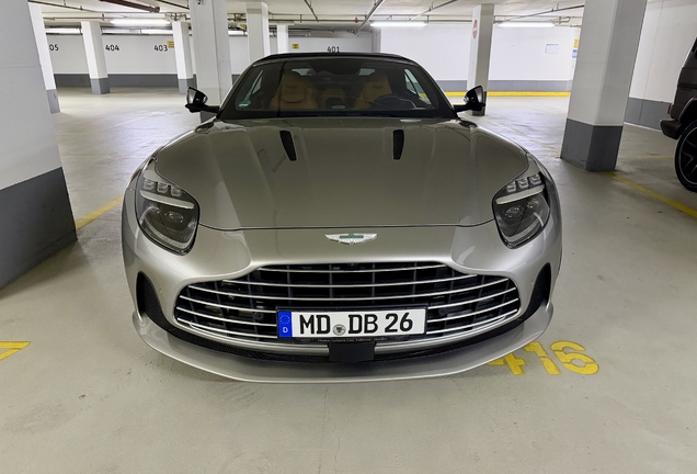 Aston Martin DB12 Volante