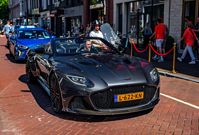 Aston Martin DBS Superleggera Volante