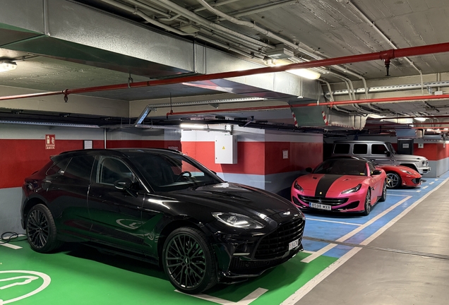 Aston Martin DBX707