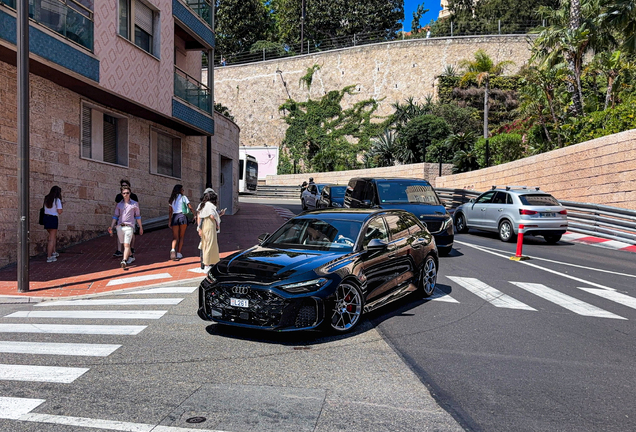 Audi RS5 Avant B10