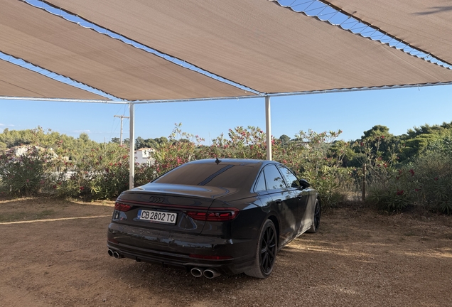 Audi S8 D5
