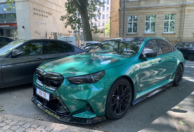 BMW M5 G90