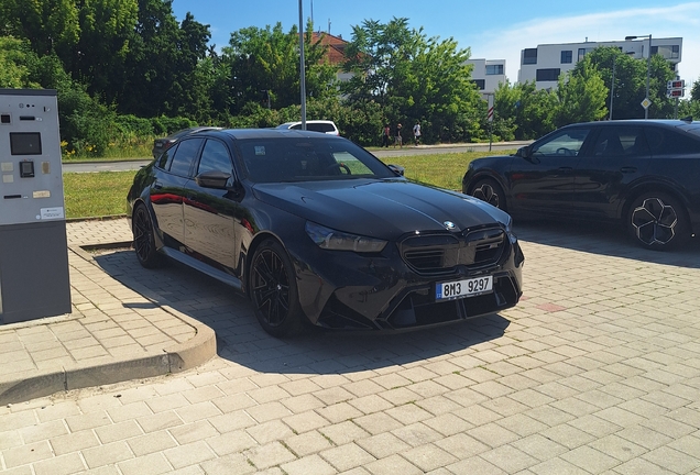 BMW M5 G90