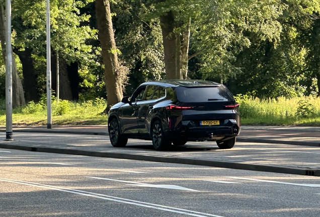 BMW XM G09