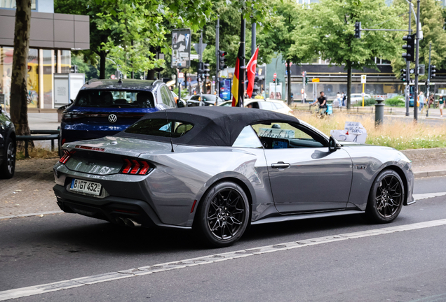 Ford Mustang GT Convertible 2024